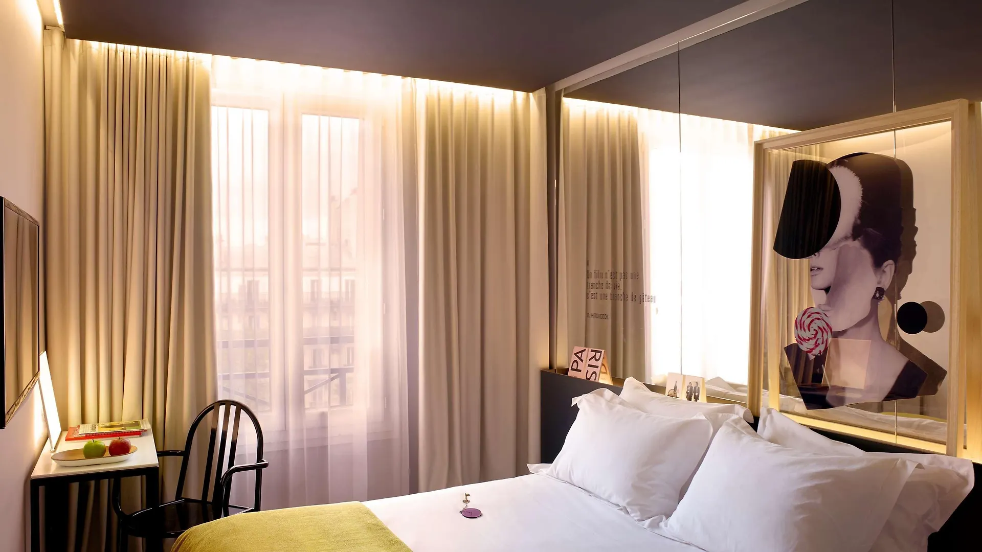 ***  Hotel Gaston Paris France